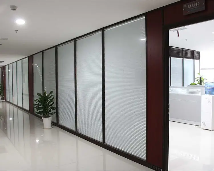 办公室玻璃隔断安装的注意事项